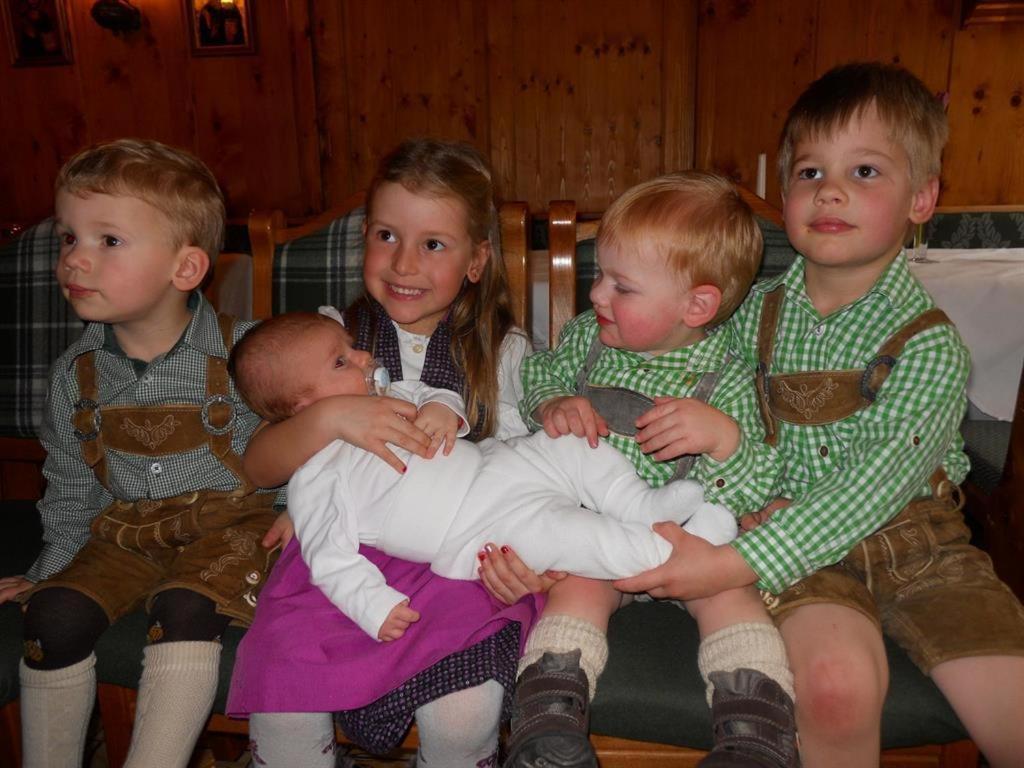 Familienbauernhof Imitz, Ferienwohnung ชปิทัล อัม เพิร์ม ภายนอก รูปภาพ